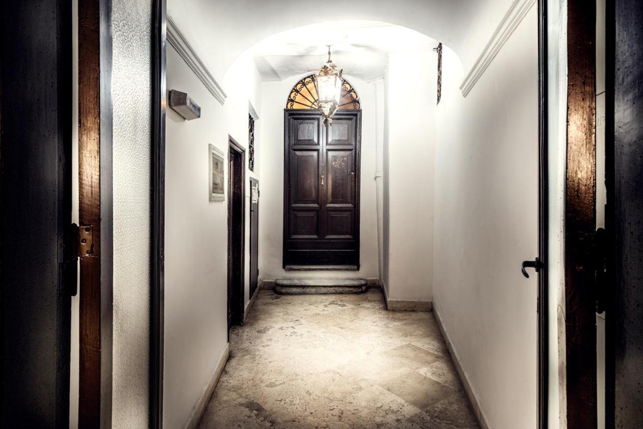 Trinita Grand Suite Rom Exterior foto